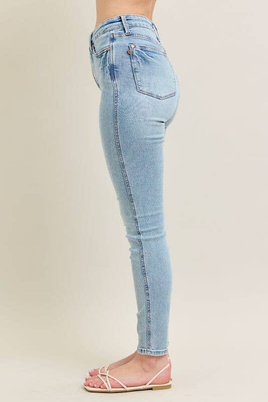 Judy Blue Mid Rise Tummy Control Vintage Wash Skinny